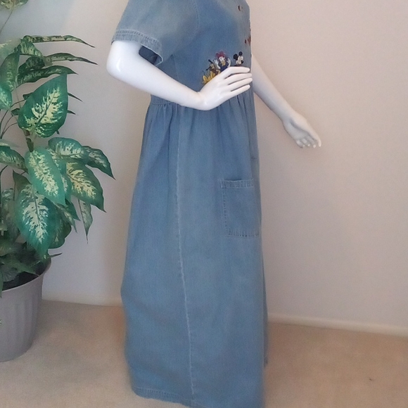 VINTAGE! Embroidered Disney Denim w/Mickey, Minnie, Donald, Daisy, Goofy & Pluto - Picture 7 of 12